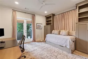 2532 Ohsfeldt St, Houston, TX 77008 - Photo 4