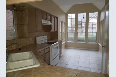 6649 Queensclub Drive, Houston, TX 77069 - Photo 12