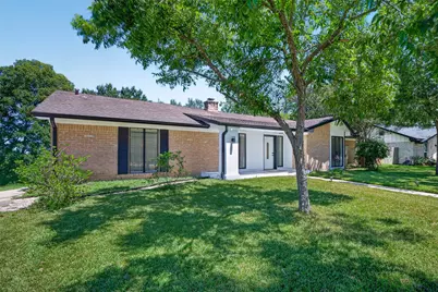 104 Burgundy Lane, League City, TX 77573 - Photo 4