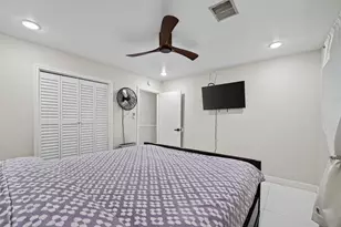 104 Burgundy Ln, League City, TX 77573 - Photo 38