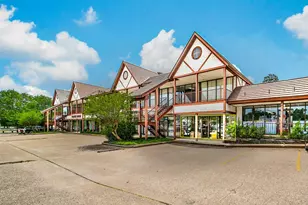 804 W Dallas St, Conroe, TX 77301 - Photo 4