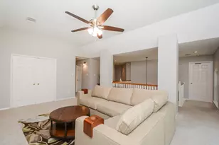 19 Oakmere Pl, Sugar Land, TX 77479 - Photo 18