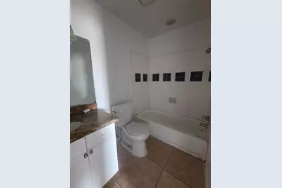 9898 Club Creek Drive #1613, Houston, TX 77036 - Photo 10
