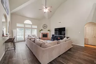 719 Rock Springs Dr, Richmond, TX 77469 - Photo 10