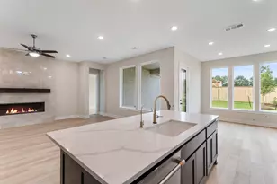 8143 Fenway Hts Dr, The Woodlands, TX 77389 - Photo 6