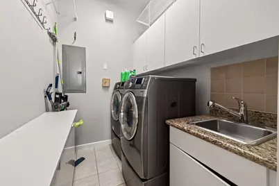 3388 Sage Road #2302, Houston, TX 77056 - Photo 32