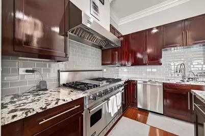 3388 Sage Road #2302, Houston, TX 77056 - Photo 10