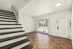 10788 Briar Forest Dr, Houston, TX 77042 - Photo 4
