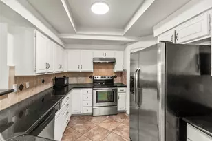 10788 Briar Forest Dr, Houston, TX 77042 - Photo 2
