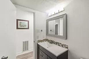 10788 Briar Forest Dr, Houston, TX 77042 - Photo 18
