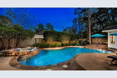 131 N Linton Ridge Circle, The Woodlands, TX 77382 - Photo 2
