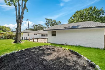 1102 N Felton Street, Baytown, TX 77520 - Photo 38