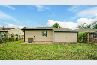 2306 19th Avenue N, Texas City, TX 77590 - Photo 30