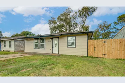 2306 19th Avenue N, Texas City, TX 77590 - Photo 4