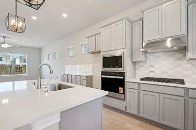 619 Topwater Trail, Kemah, TX 77565 - Photo 14