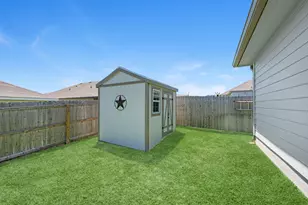 1718 Robinson Dr, Brenham, TX 77833 - Photo 38