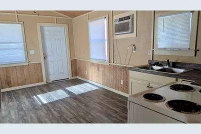 401 N Clegg Street, Trinity, TX 75862 - Photo 6