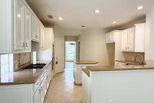 1411 Flanders Field Ln, Sugar Land, TX 77498 - Photo 14