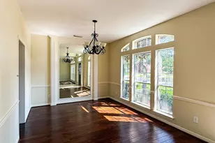 1411 Flanders Field Ln, Sugar Land, TX 77498 - Photo 6