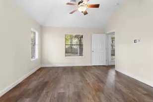 13987 Lakepoint Dr, Willis, TX 77318 - Photo 20