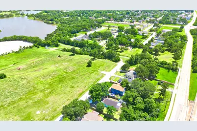 323 Avenue J, Baytown, TX 77520 - Photo 30