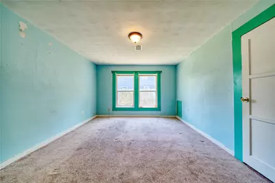 323 Avenue J, Baytown, TX 77520 - Photo 18