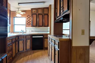 119 Monticello St, Trinity, TX 75862 - Photo 18