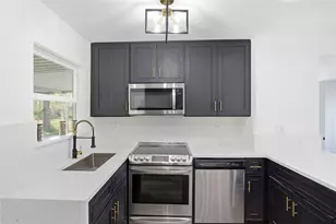 4516 Werner St, Houston, TX 77022 - Photo 2