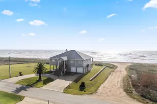 1862 County Rd 230, Sargent, TX 77414 - Photo 6