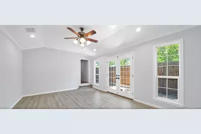 9402 Alcott Drive, Houston, TX 77080 - Photo 10