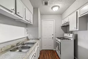 5023 Shorehaven Cir, Houston, TX 77048 - Photo 4
