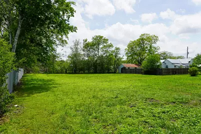 509 S Saint Andrews Street, Weimar, TX 78962 - Photo 8