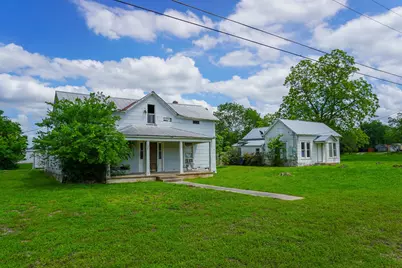 509 S Saint Andrews Street, Weimar, TX 78962 - Photo 1