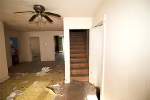 509 S St Andrews St, Weimar, TX 78962 - Photo 18