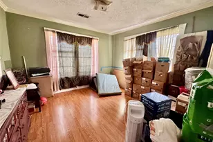 105 Dresden St, Houston, TX 77012 - Photo 8