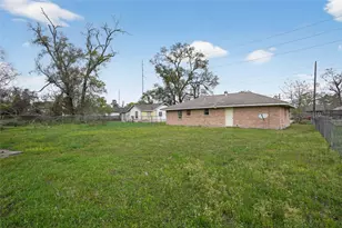 4530 Firnat St, Houston, TX 77016 - Photo 22