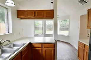 22102 Glenburn Manor Ln, Katy, TX 77449 - Photo 10