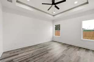 203 Lock Ln, Bryan, TX 77803 - Photo 10