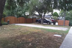 2126 Blalock Rd, Houston, TX 77080 - Photo 8