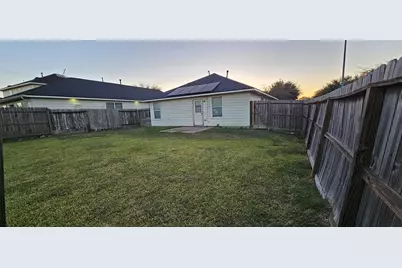 13003 Bell Manor Court, Houston, TX 77047 - Photo 16