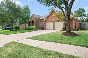 27123 Kendal Ridge Ln, Cypress, TX 77433 - Photo 2