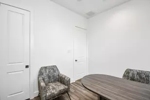 9005 Laverne Oak Ln, Houston, TX 77080 - Photo 8