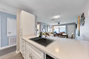 7600 Seawall Blvd, Galveston, TX 77551 - Photo 12