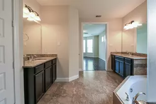 4606 Sky Harbor Ct, Sugar Land, TX 77479 - Photo 42