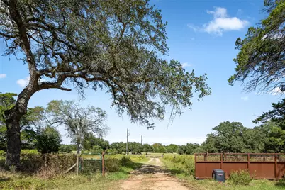 11773 Newberg Road, Cat Spring, TX 78933 - Photo 30