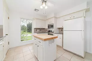 11838 Riverview Dr, Houston, TX 77077 - Photo 6