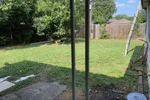 7106 Pella Dr, Houston, TX 77036 - Photo 36