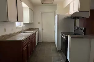 7106 Pella Dr, Houston, TX 77036 - Photo 12