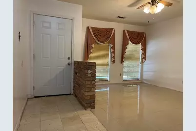 7106 Pella Dr, Houston, TX 77036 - Photo 6
