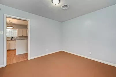 2946 Dragonwick Drive, Houston, TX 77045 - Photo 10